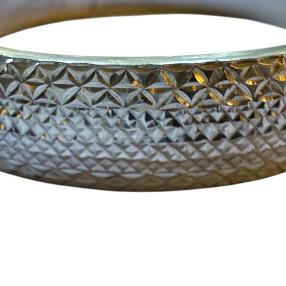 STERLING SILVER Solid Diamond Cut Etched Sterling Silver Bangle Bracelet Sterlin - Picture 6 of 6